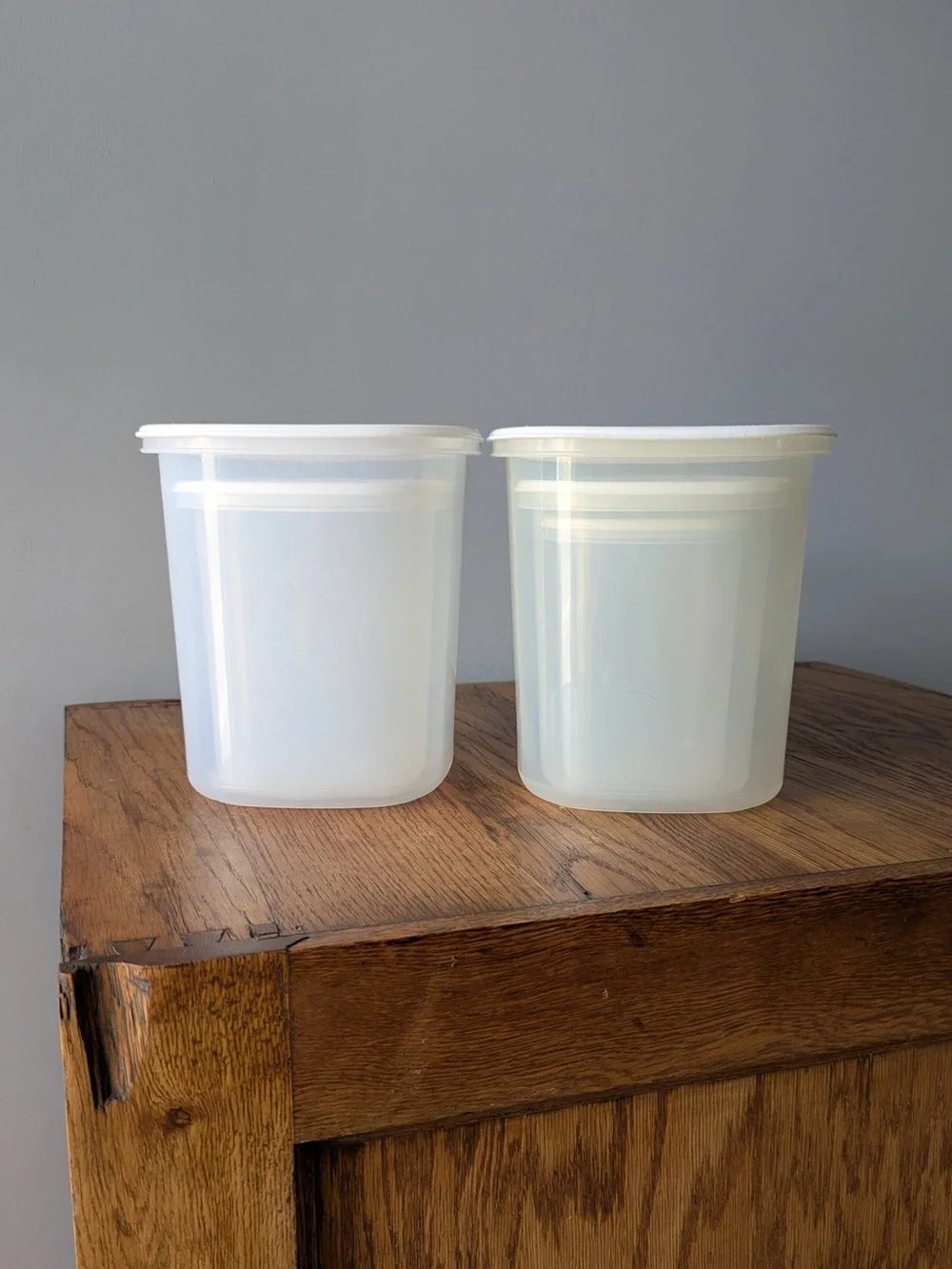 Vintage Rubbermaid Servin' Saver #5 6 8 Canisters Set of 5 - White Lids - Picture 3 of 16